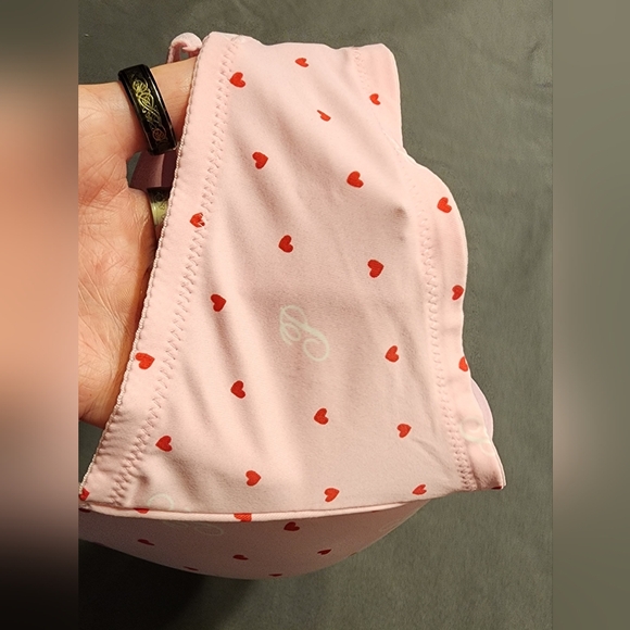 VS Pink Wear Everywhere Push Up Bra Sz 38DD NWT Pink With Hearts - Picture 8 of 8